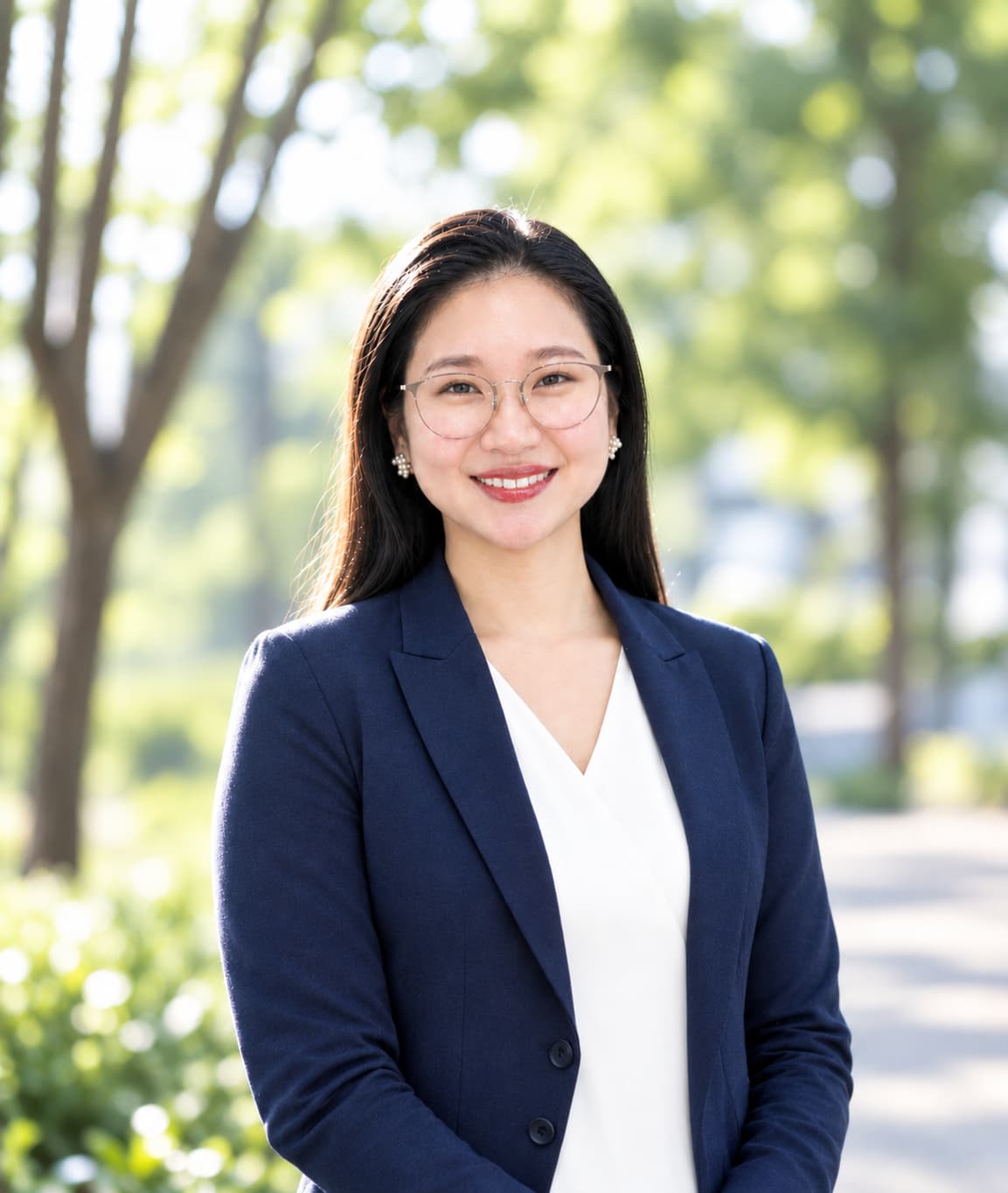 代表 村岡梓